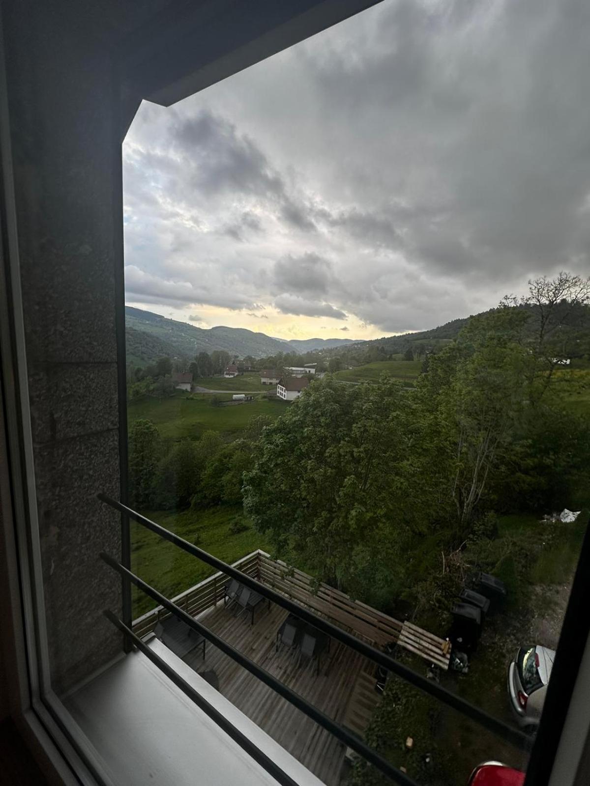 Les Chalets Bambi & Jacuzzi Privatif La Bresse Room photo